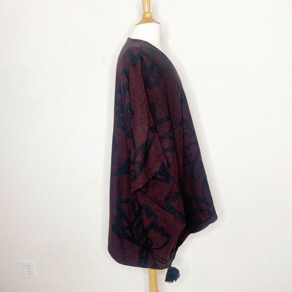 Cleobella Fringe Trim Burgundy Floral Poncho Wrap Cardigan O/S - Picture 8 of 14